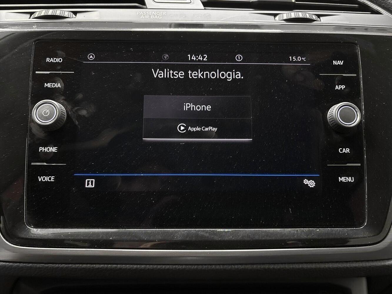 Volkswagen Touran vaihtoauto