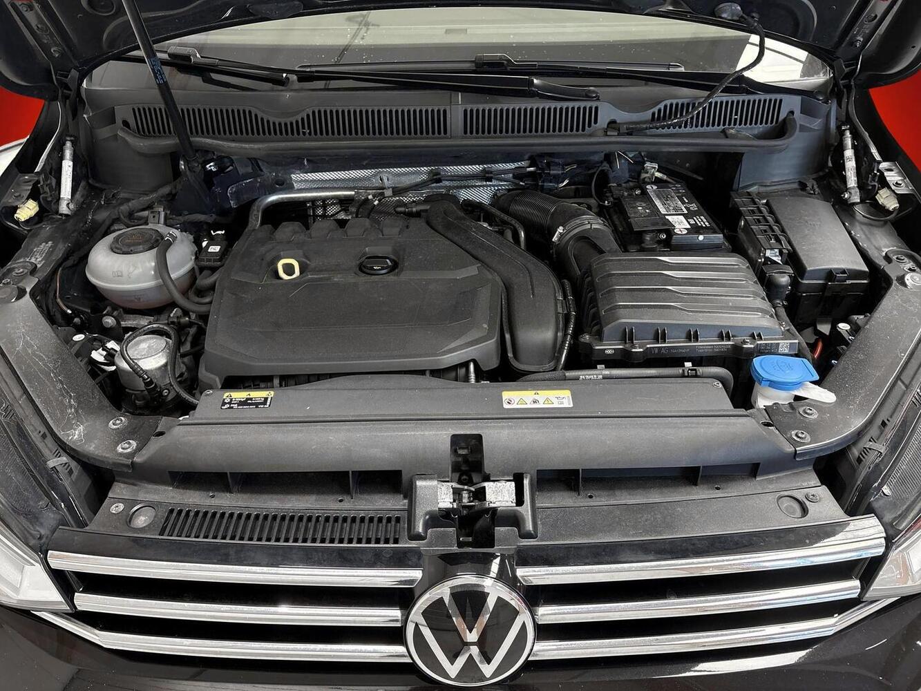 Volkswagen Touran vaihtoauto