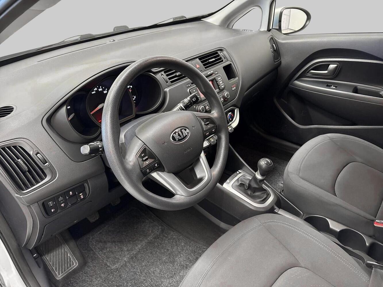 Kia Rio vaihtoauto