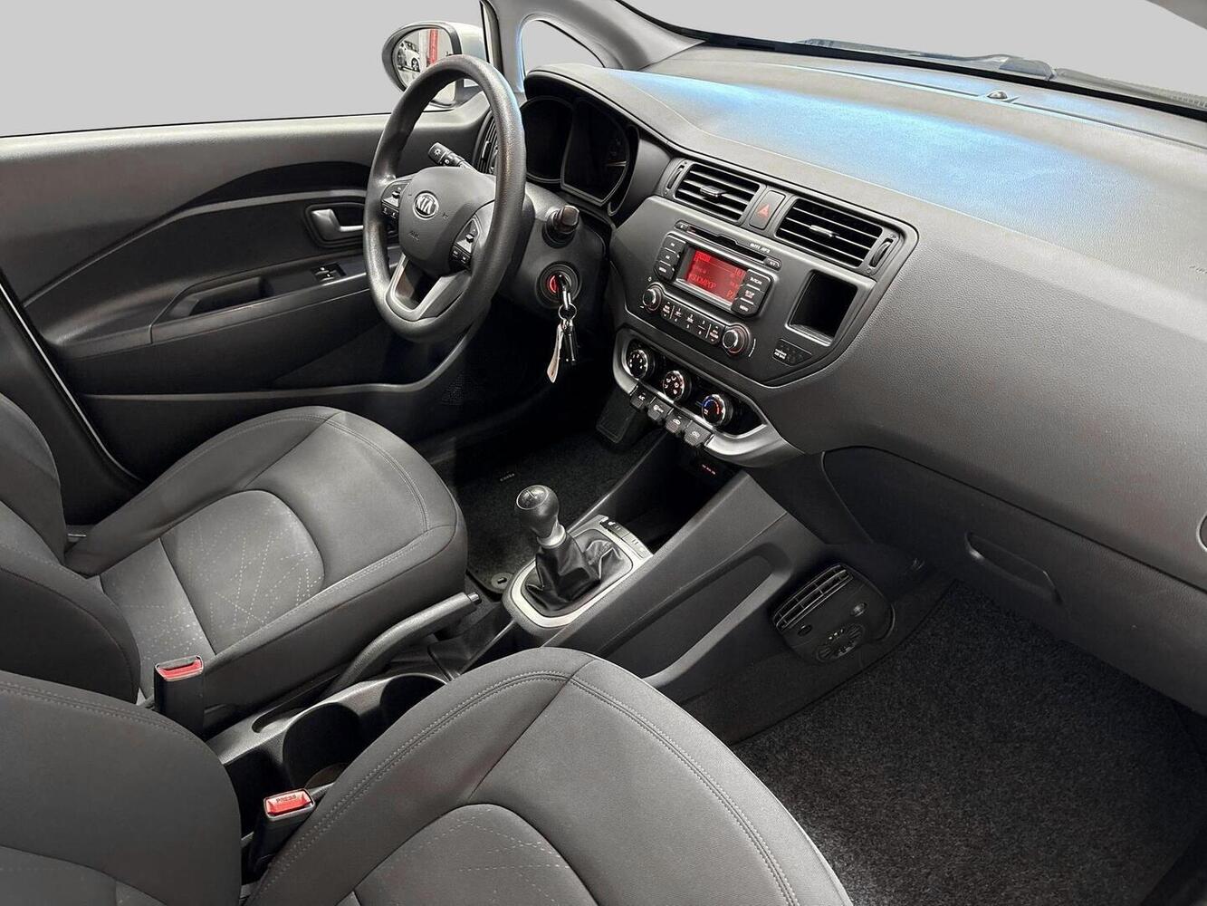 Kia Rio vaihtoauto