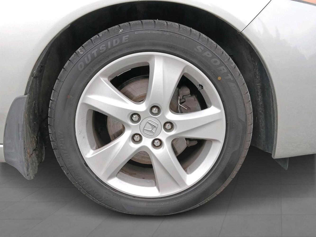 Honda Accord vaihtoauto
