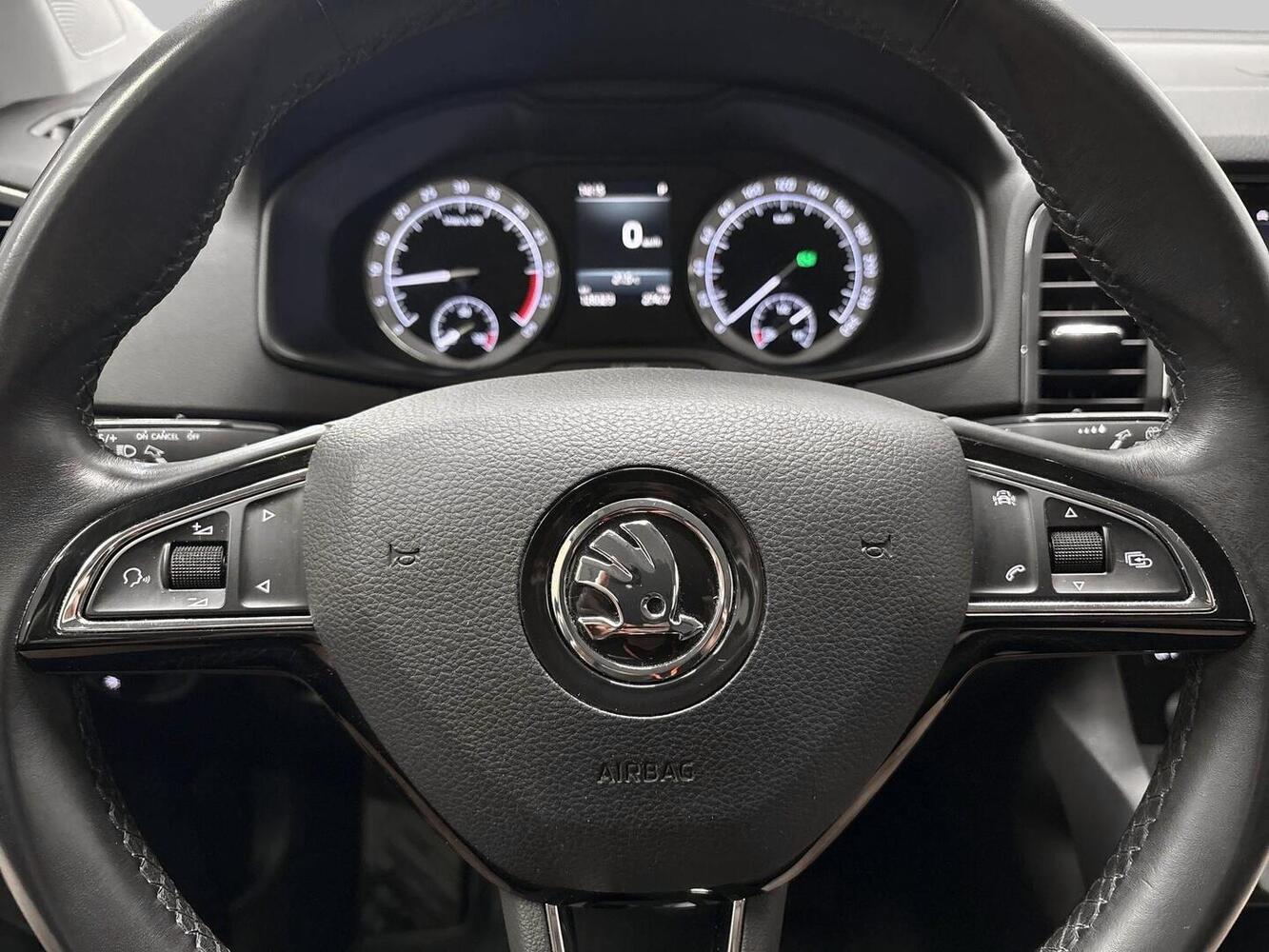 Skoda Karoq vaihtoauto