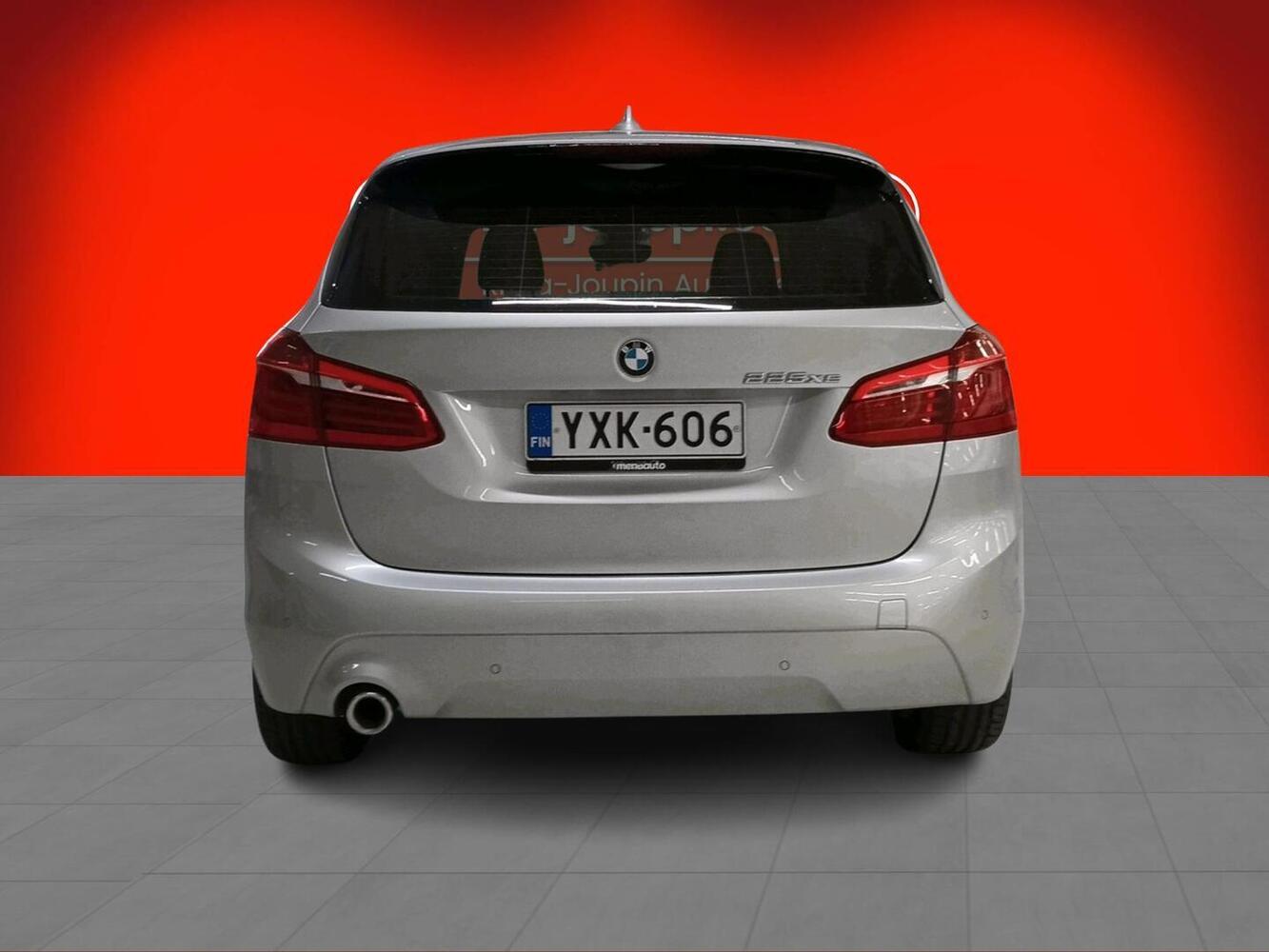 BMW 225 vaihtoauto