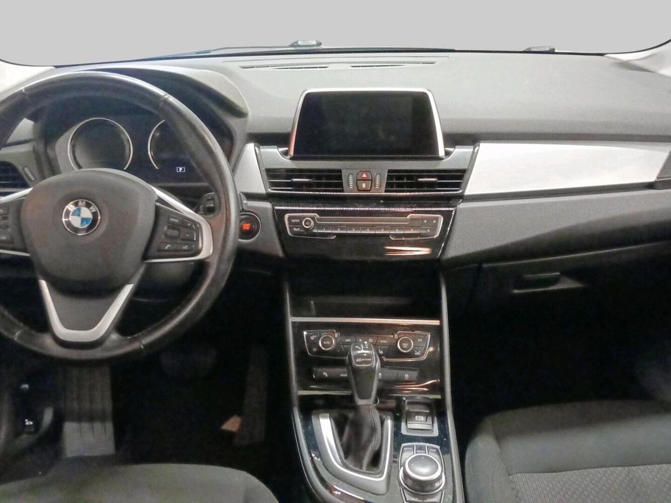 BMW 225 vaihtoauto