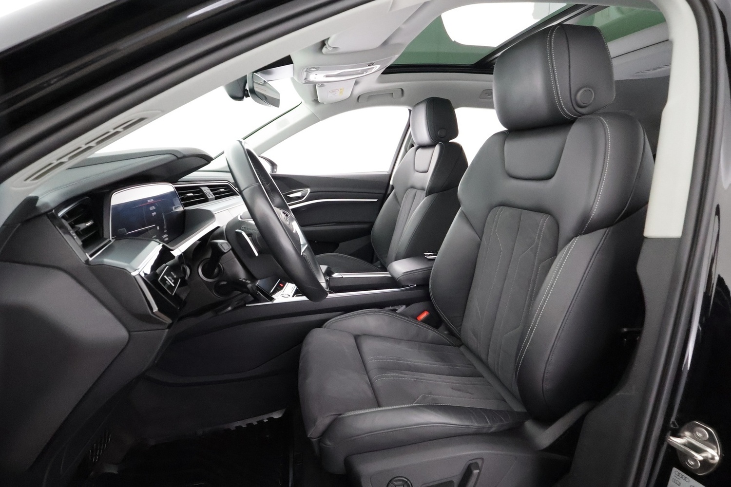 Audi Q8 e-tron vaihtoauto