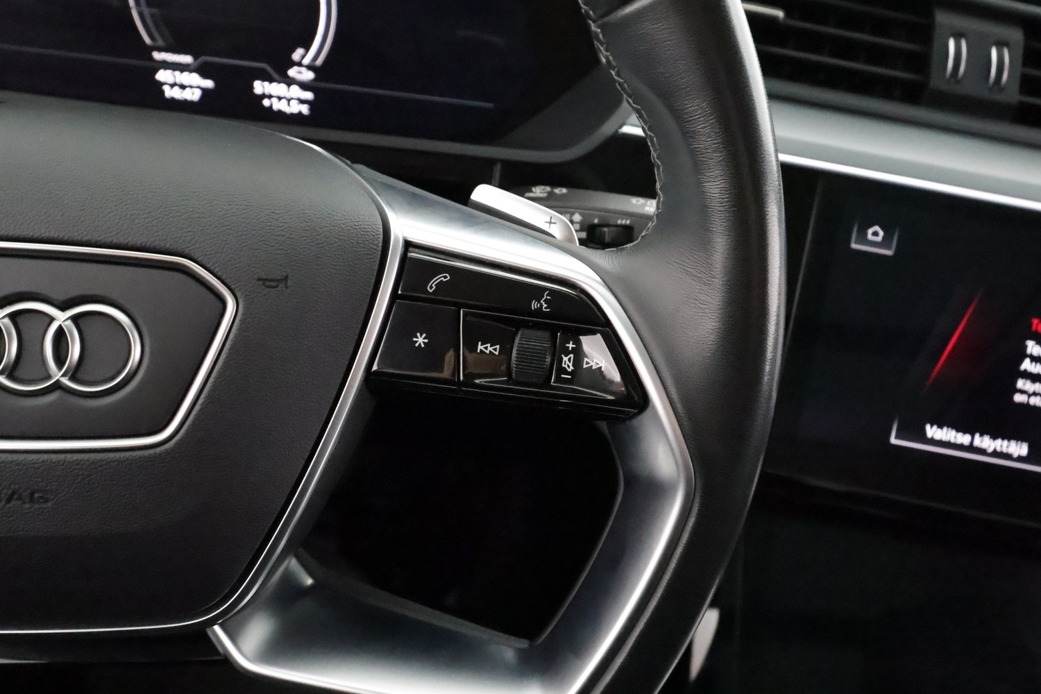 Audi Q8 e-tron vaihtoauto