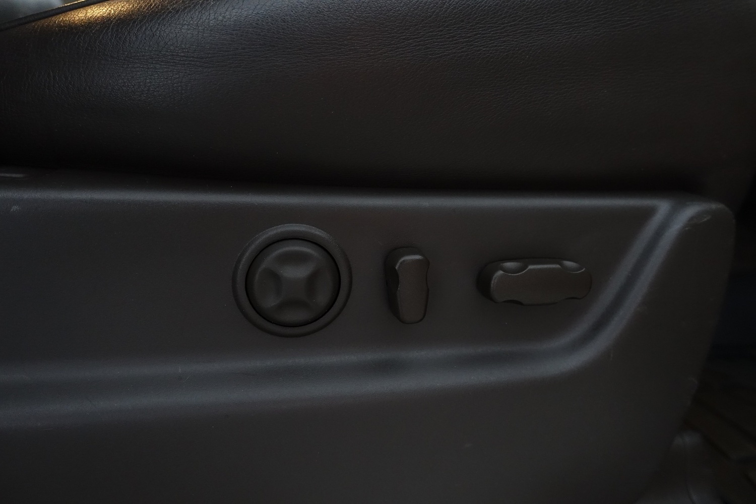 Cadillac Escalade vaihtoauto