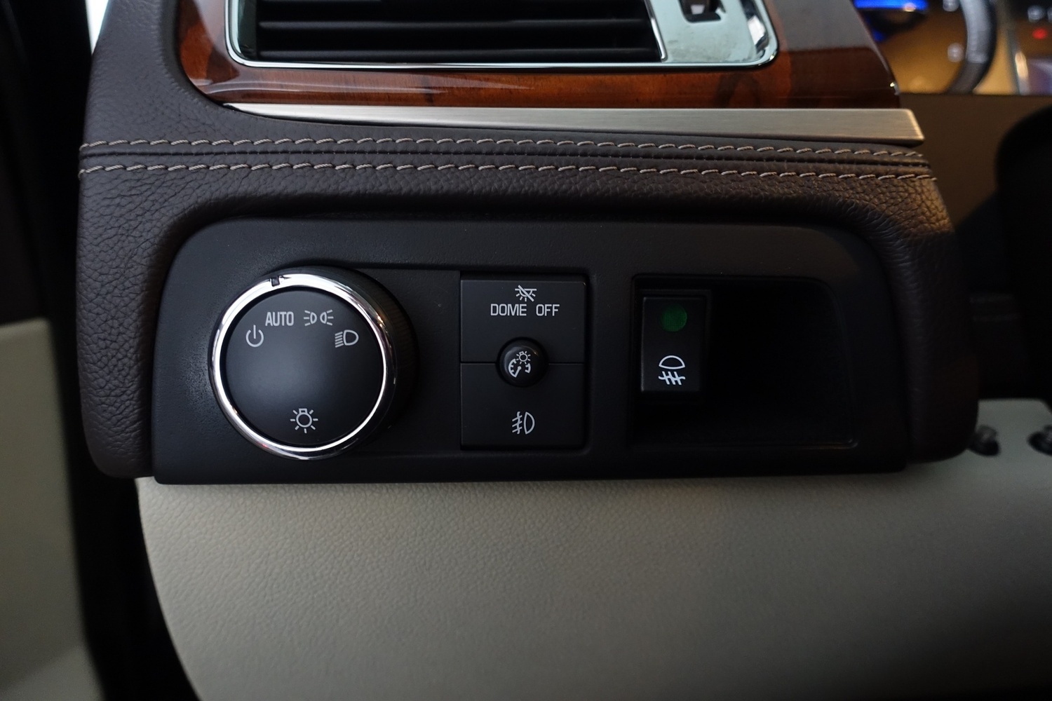 Cadillac Escalade vaihtoauto