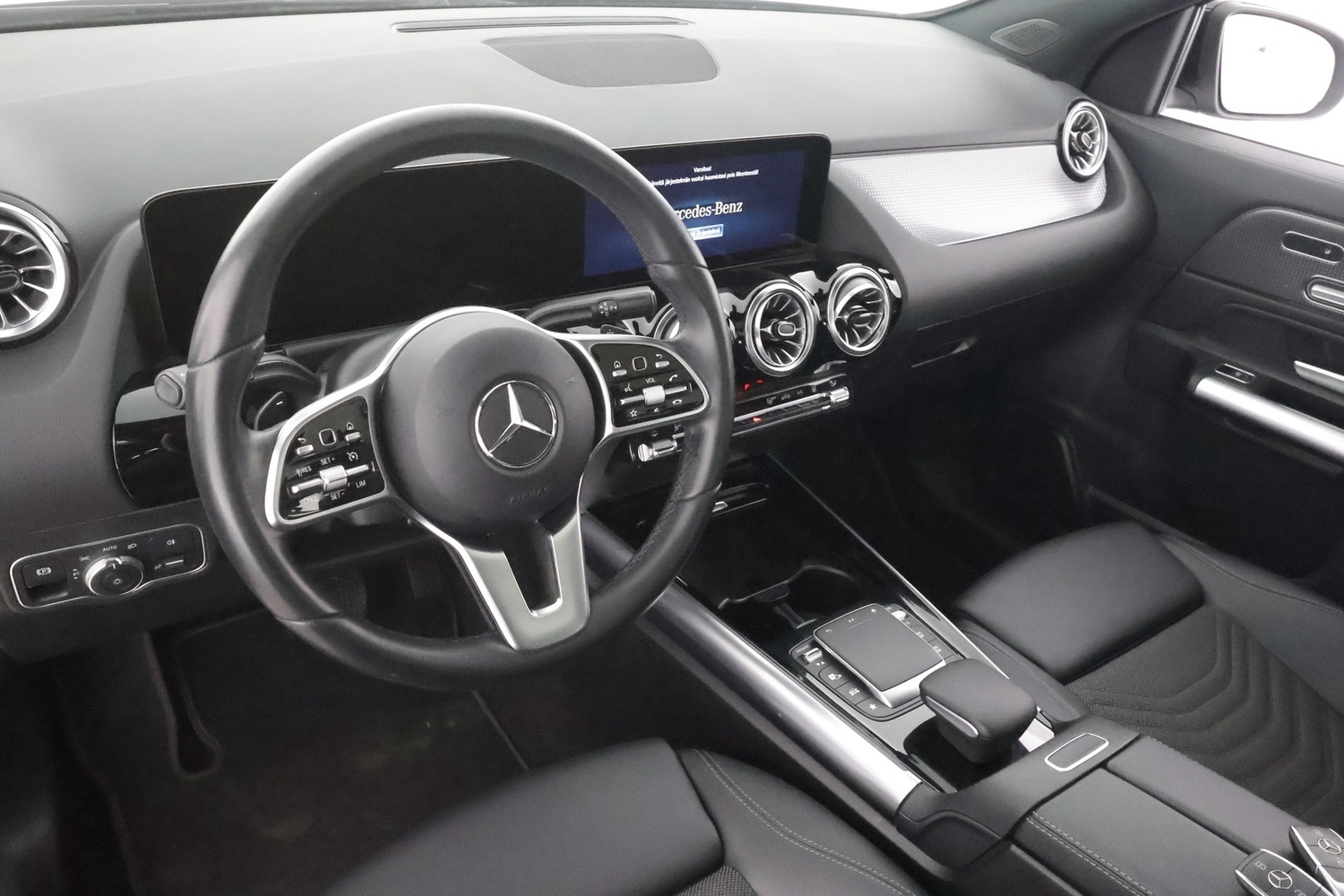 Mercedes-Benz EQA vaihtoauto