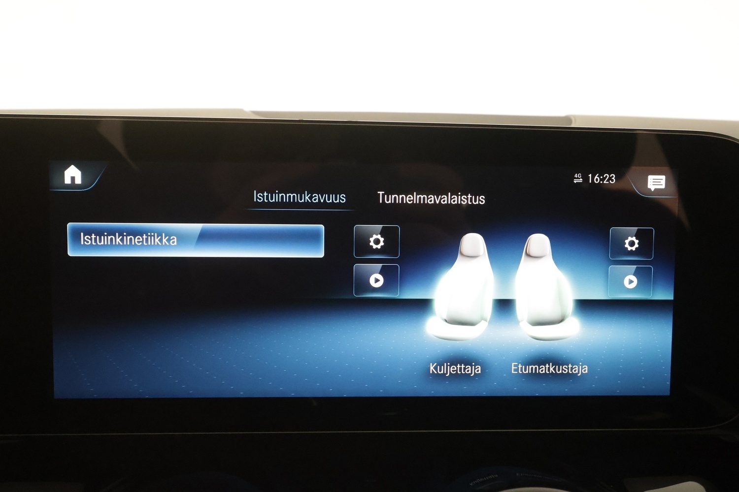 Mercedes-Benz EQA vaihtoauto