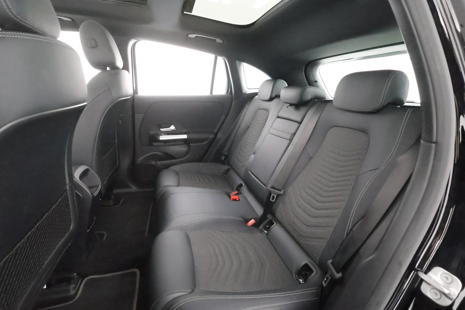 Mercedes-Benz EQA vaihtoauto