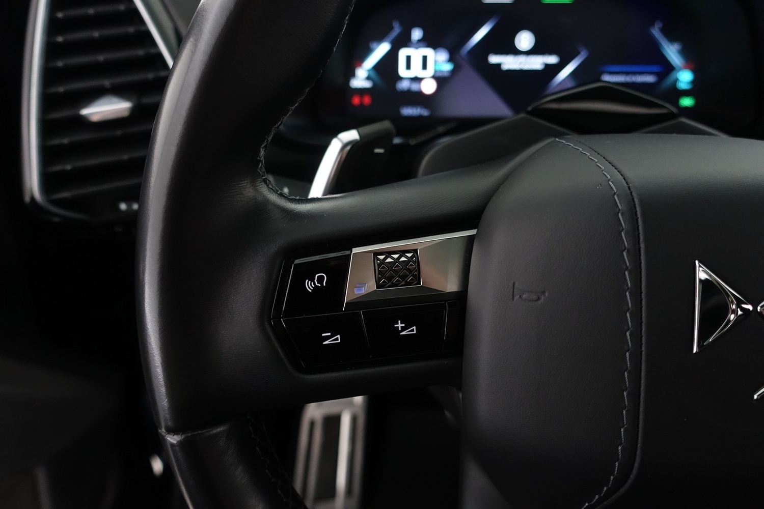 DS 7 Crossback vaihtoauto