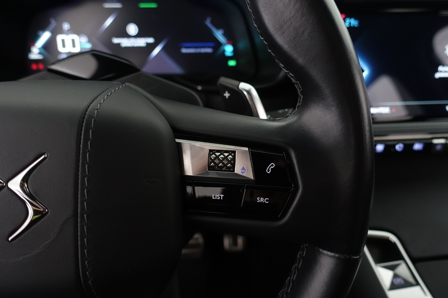 DS 7 Crossback vaihtoauto