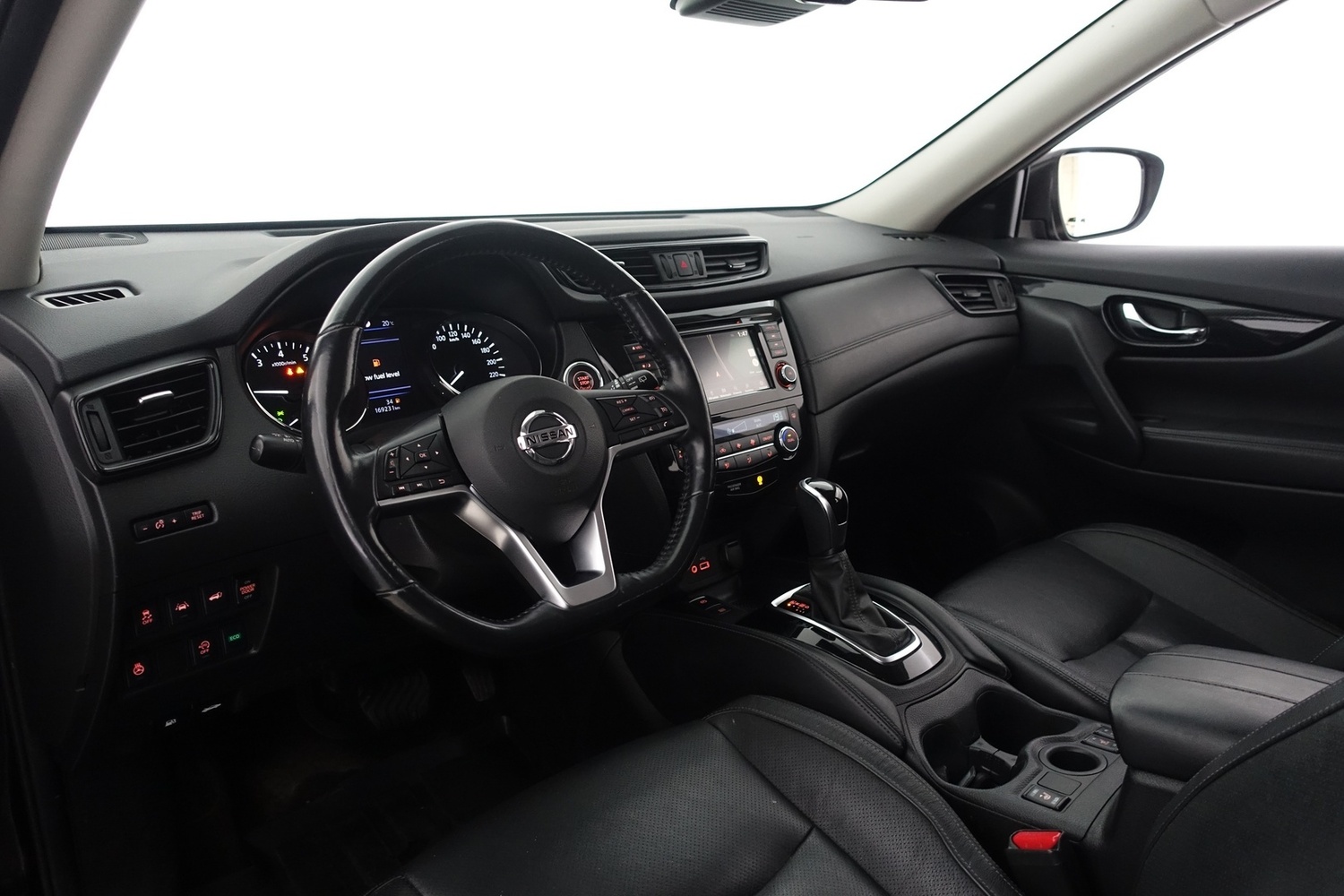 Nissan X-Trail vaihtoauto