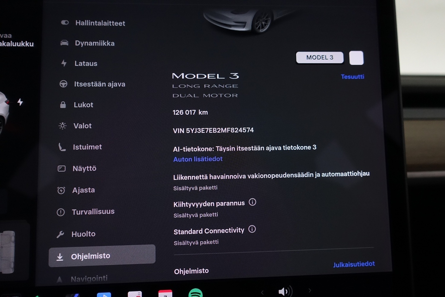 Tesla Model 3 vaihtoauto