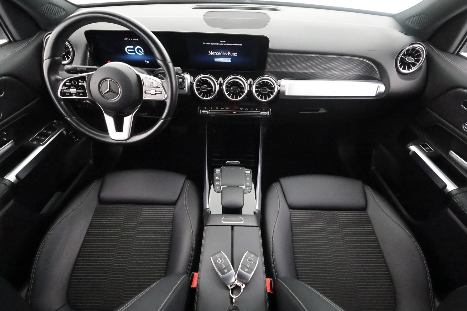 Mercedes-Benz EQB vaihtoauto