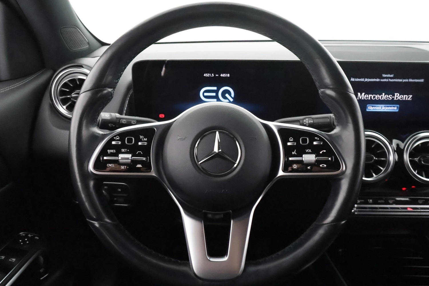 Mercedes-Benz EQB vaihtoauto