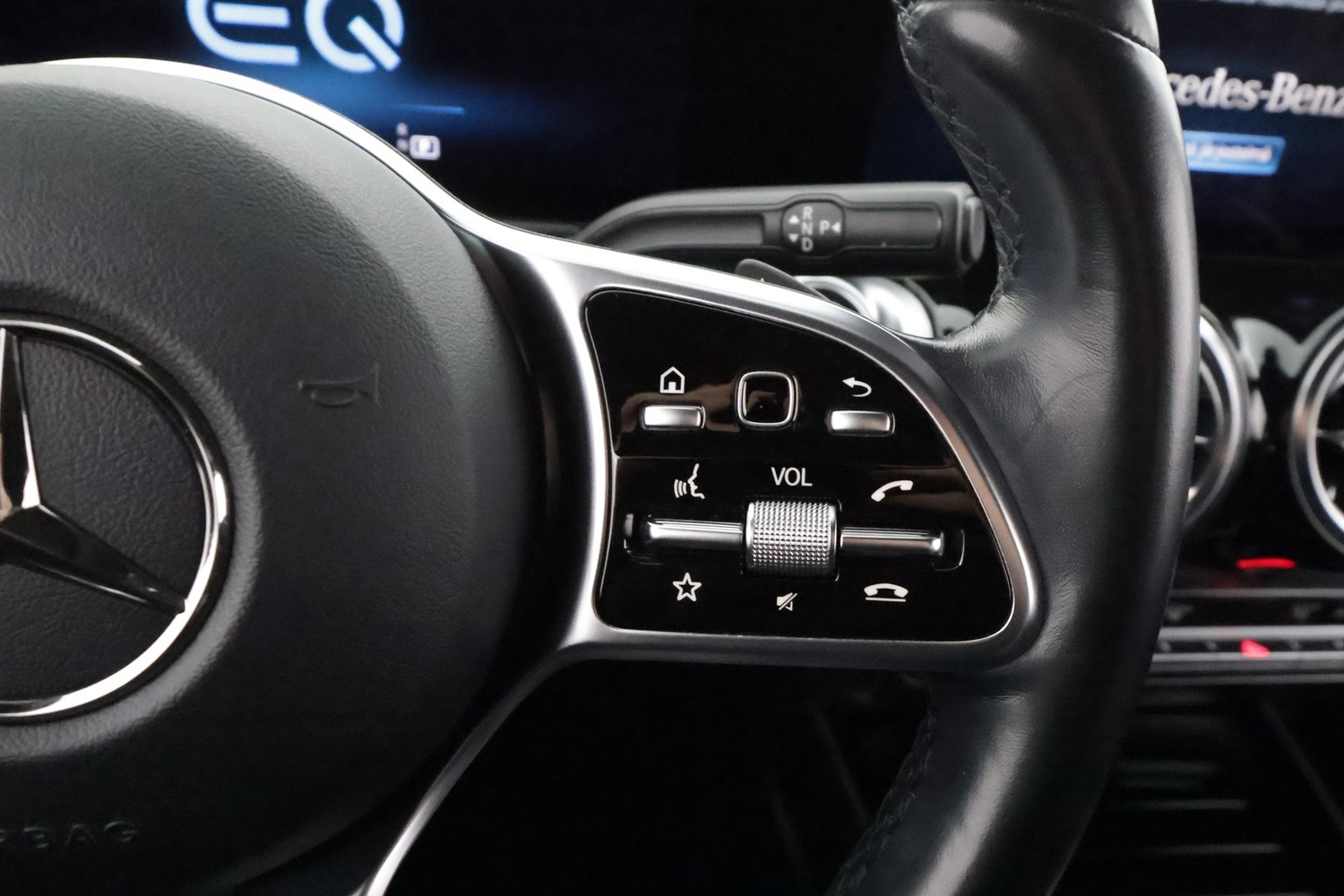 Mercedes-Benz EQB vaihtoauto