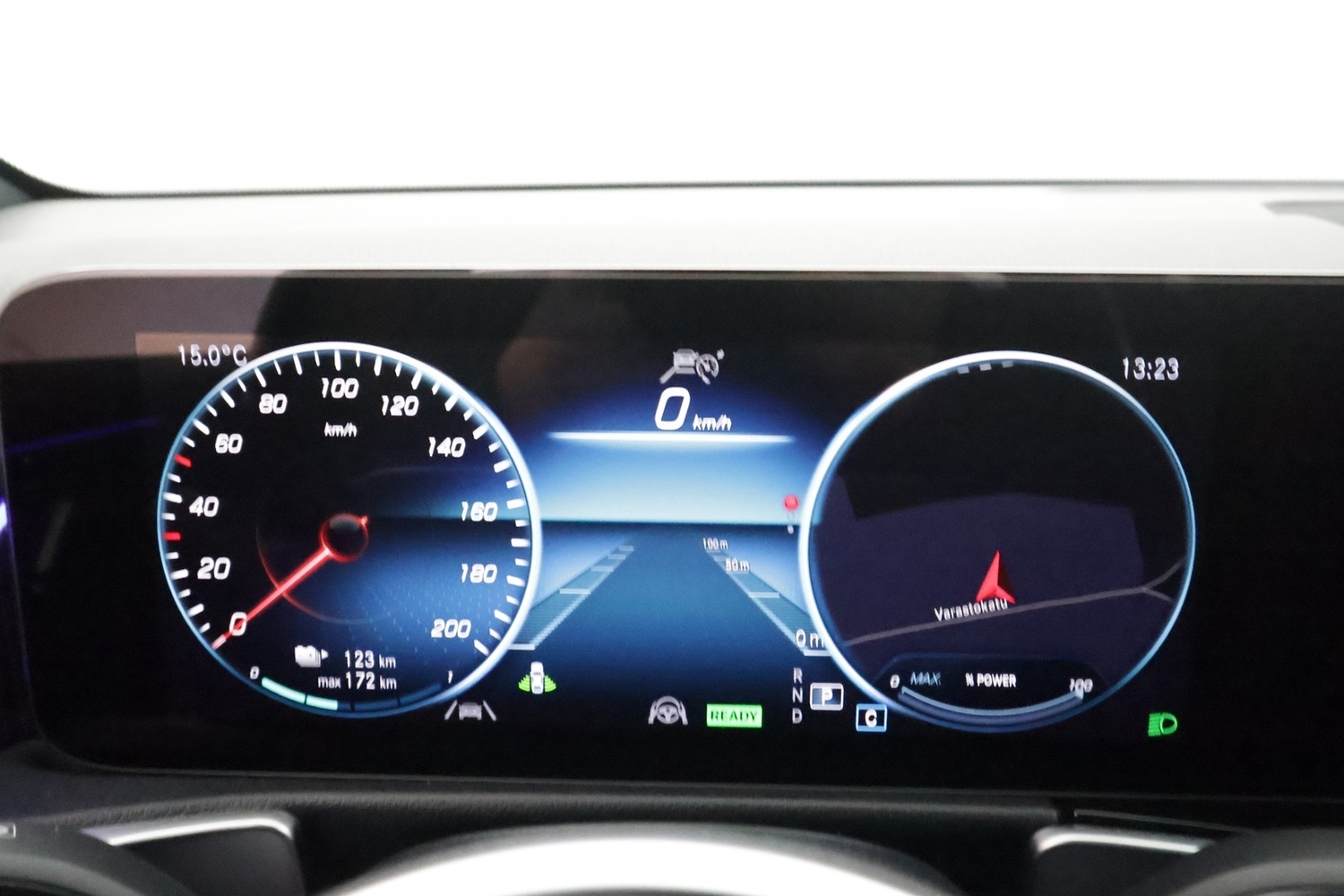 Mercedes-Benz EQB vaihtoauto