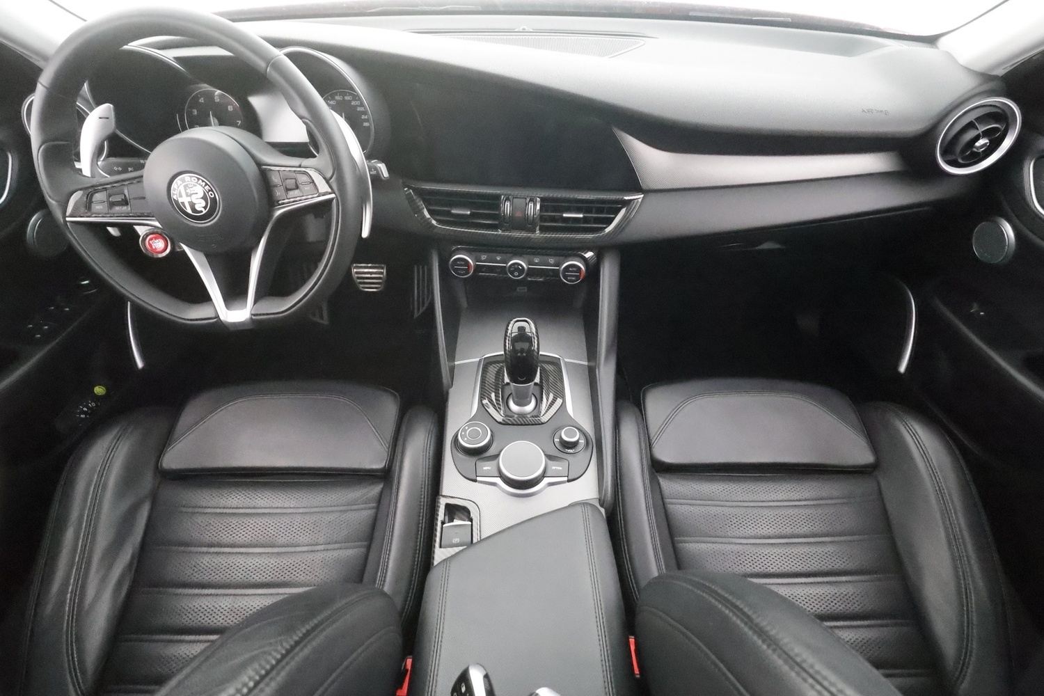 Alfa Romeo Giulia vaihtoauto