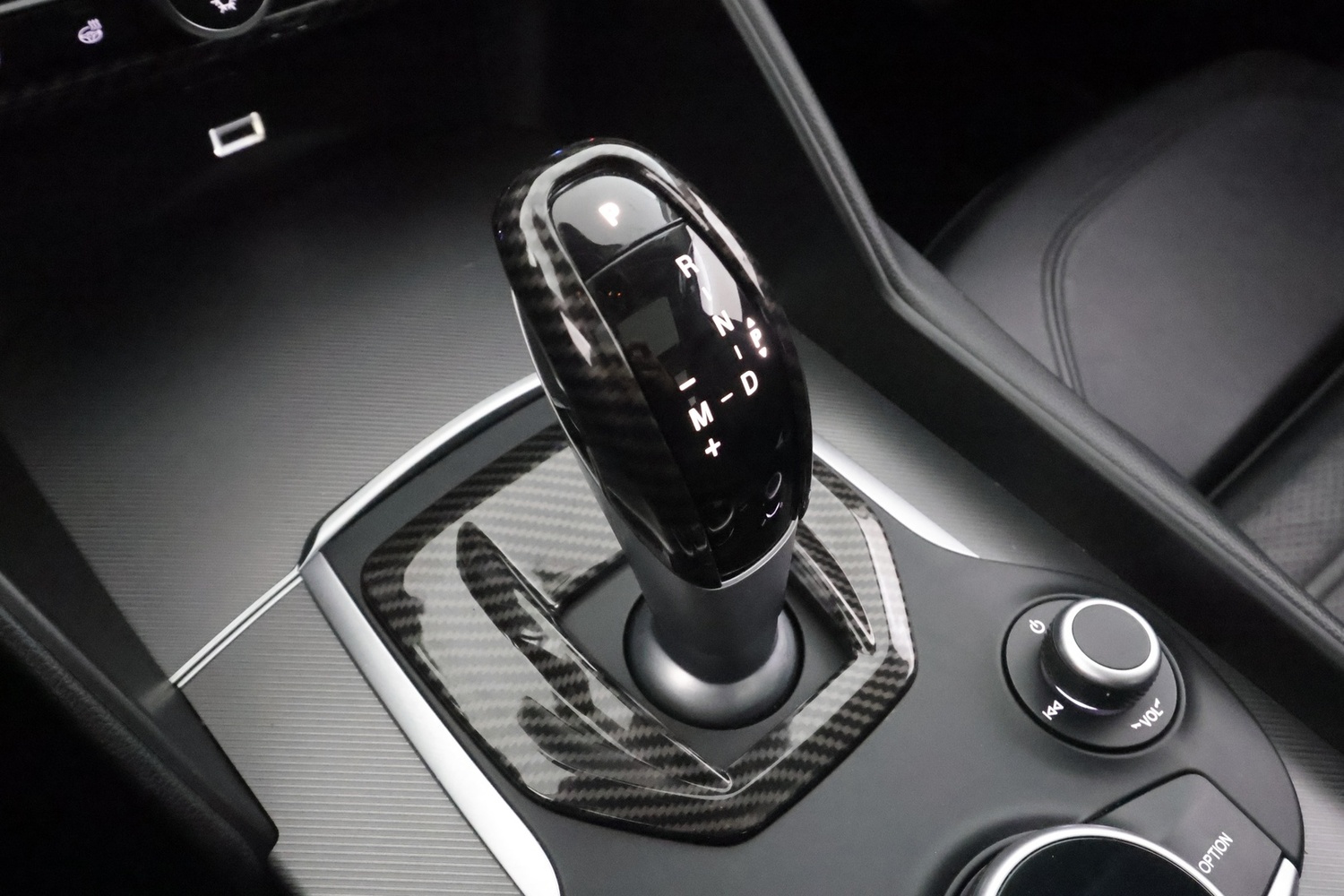 Alfa Romeo Giulia vaihtoauto