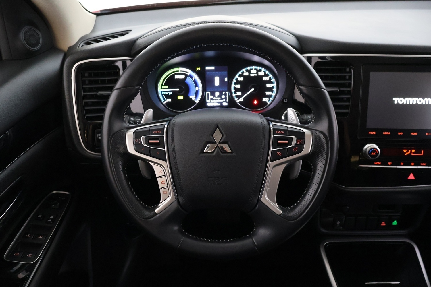 Mitsubishi Outlander PHEV vaihtoauto