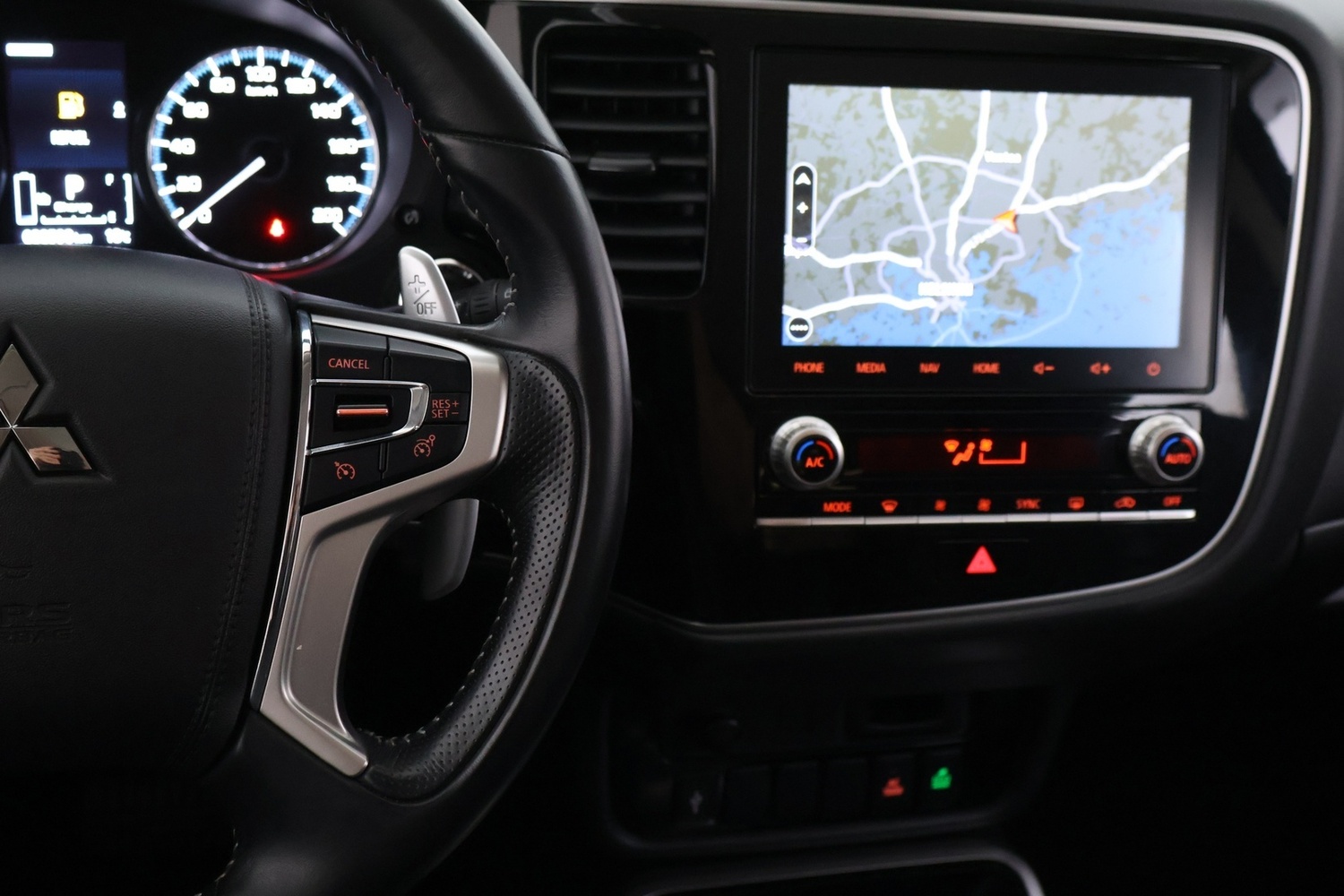 Mitsubishi Outlander PHEV vaihtoauto