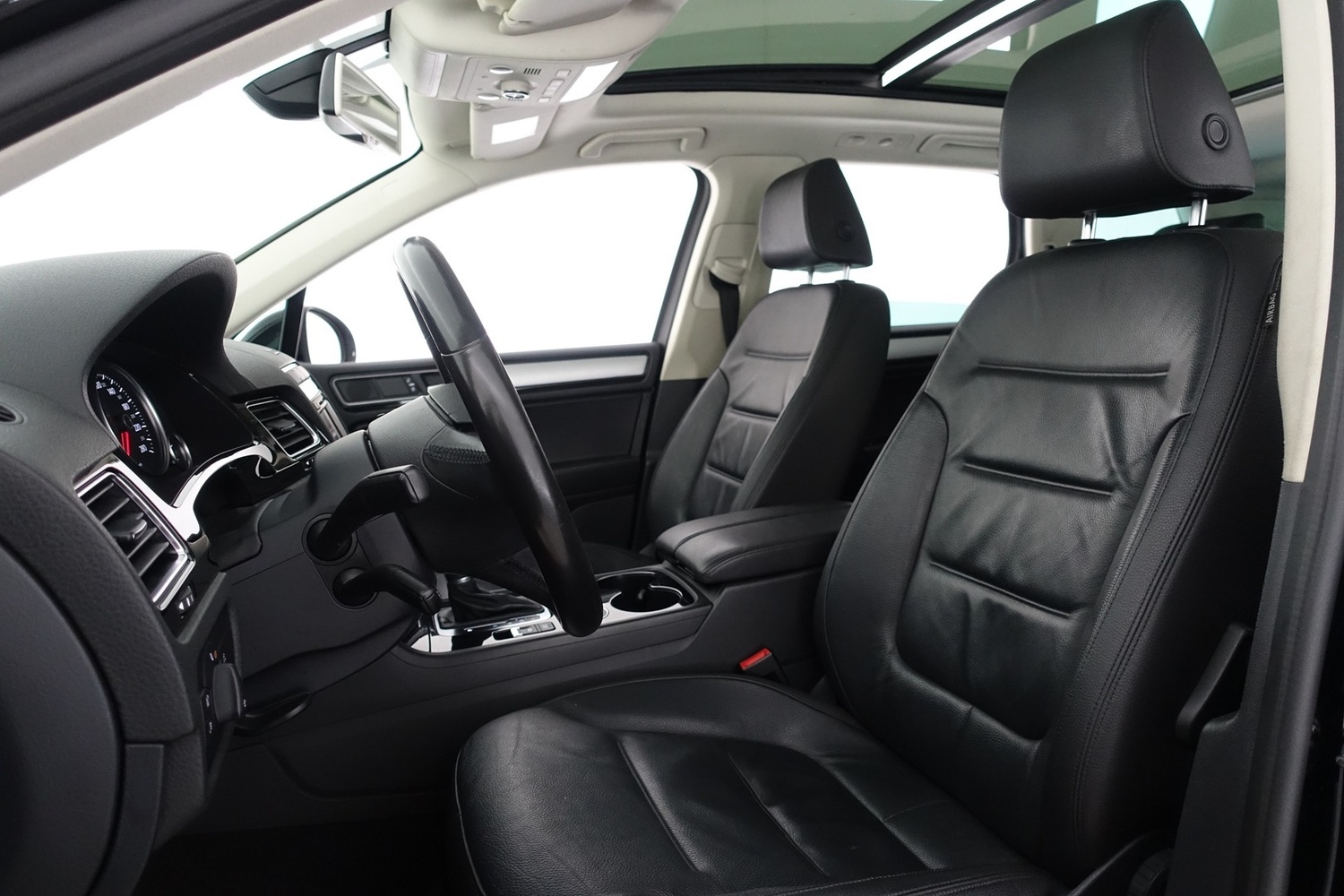 Volkswagen Touareg vaihtoauto
