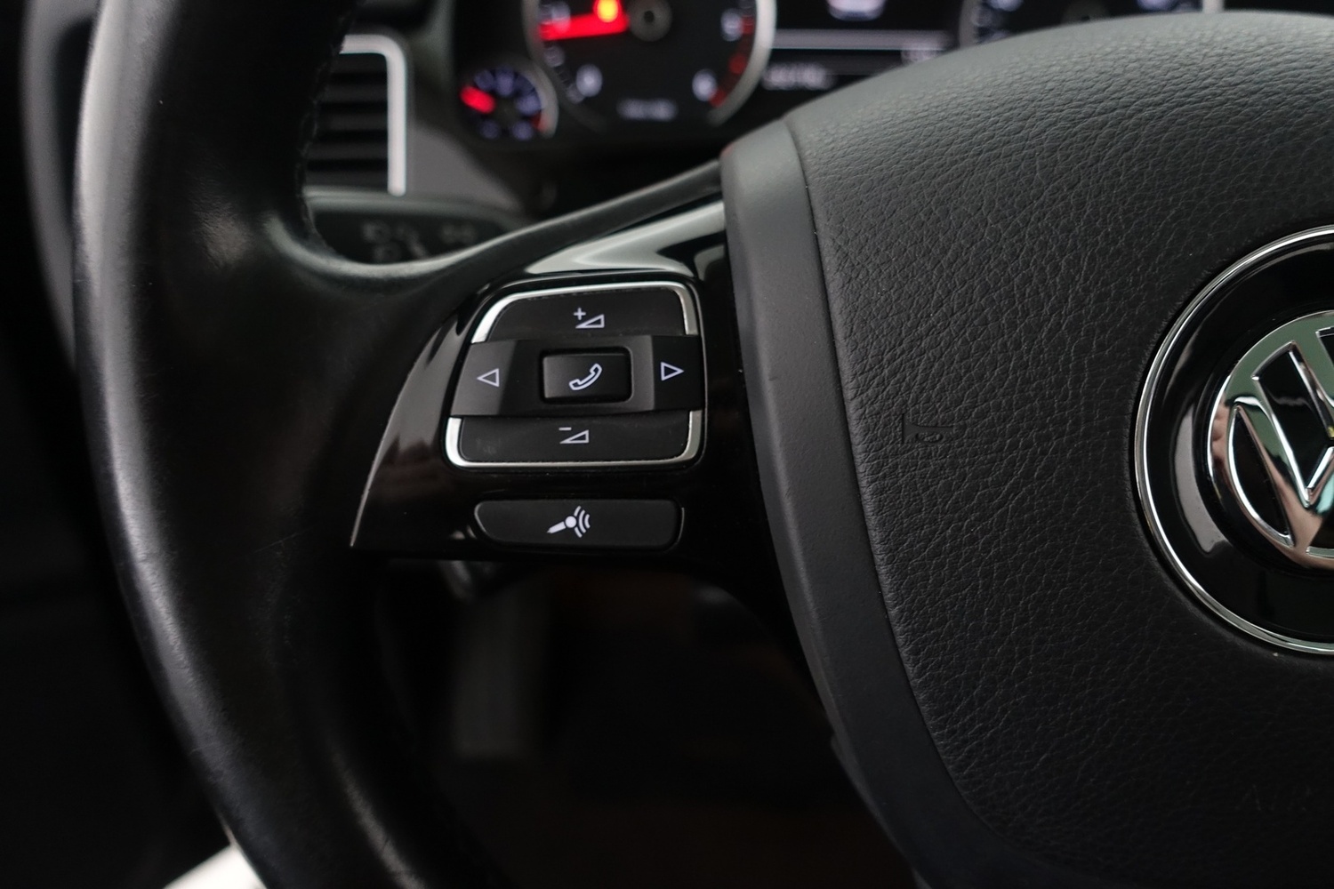 Volkswagen Touareg vaihtoauto