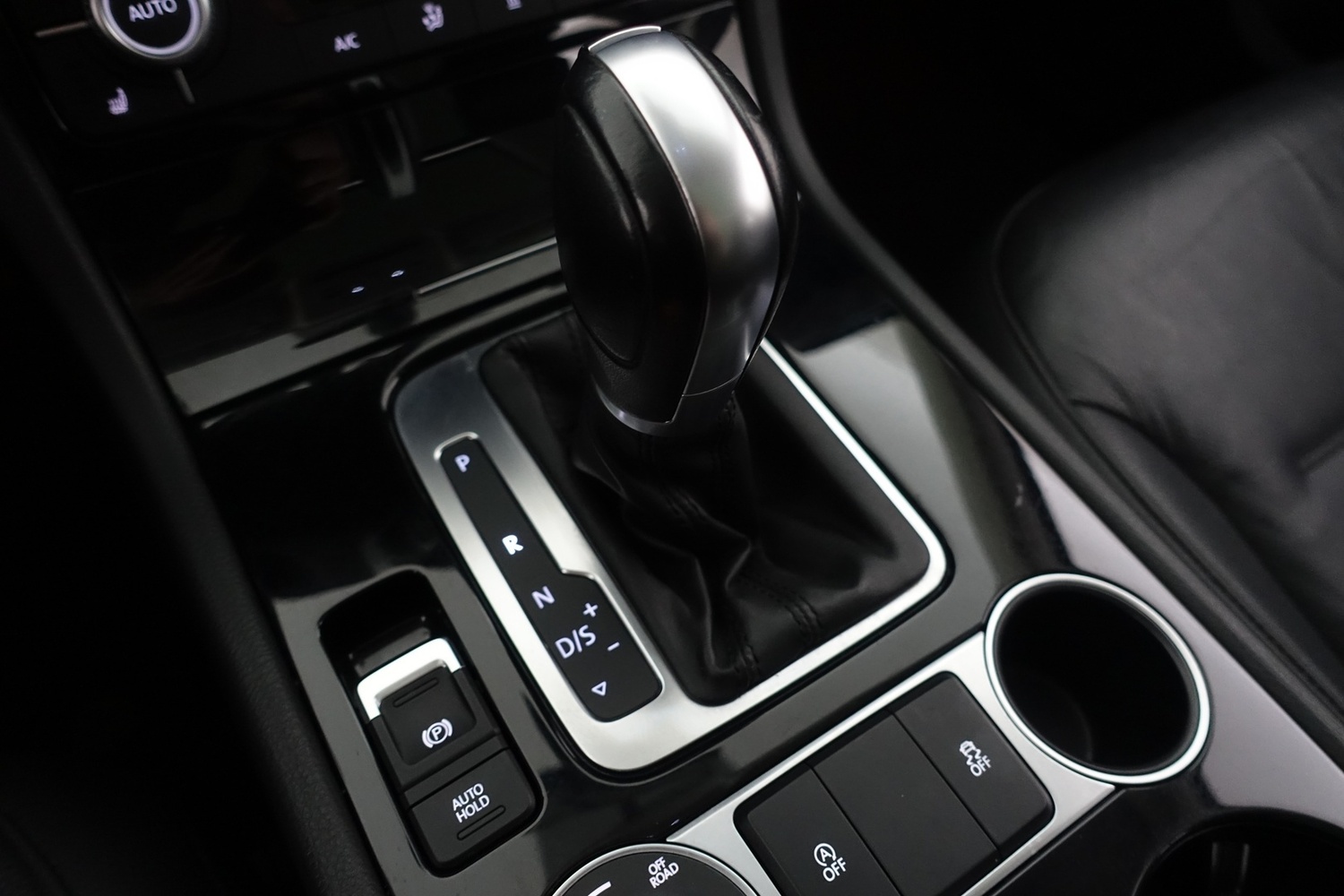 Volkswagen Touareg vaihtoauto
