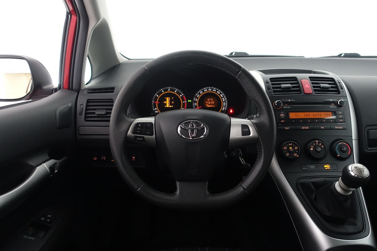 Toyota Auris vaihtoauto