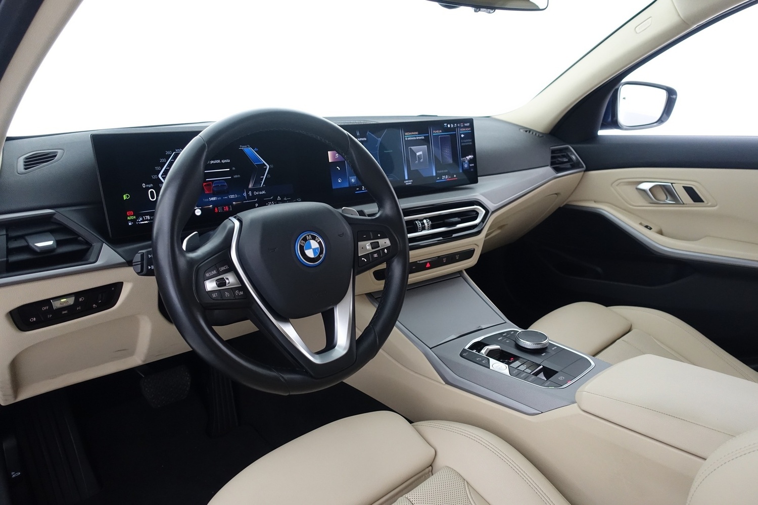 BMW 330 vaihtoauto