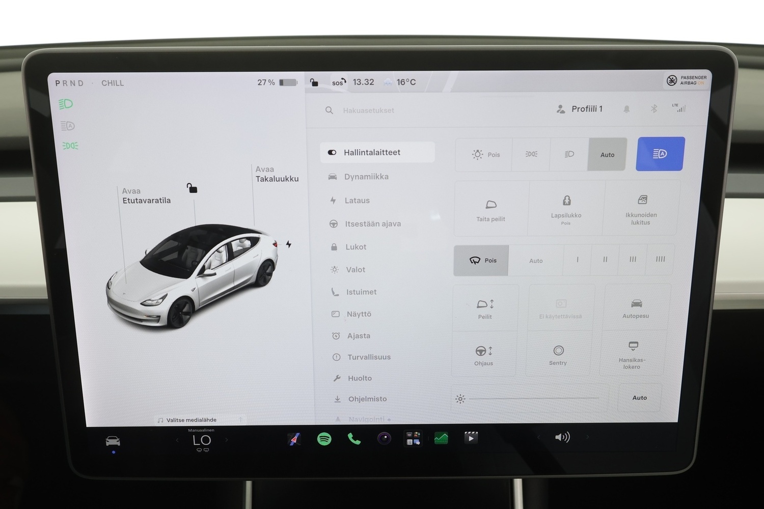Tesla Model 3 vaihtoauto