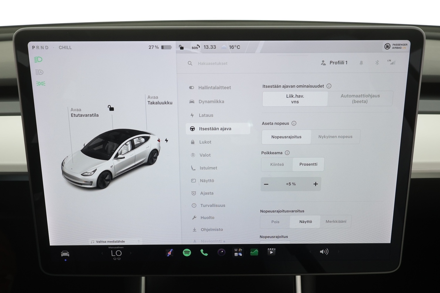 Tesla Model 3 vaihtoauto