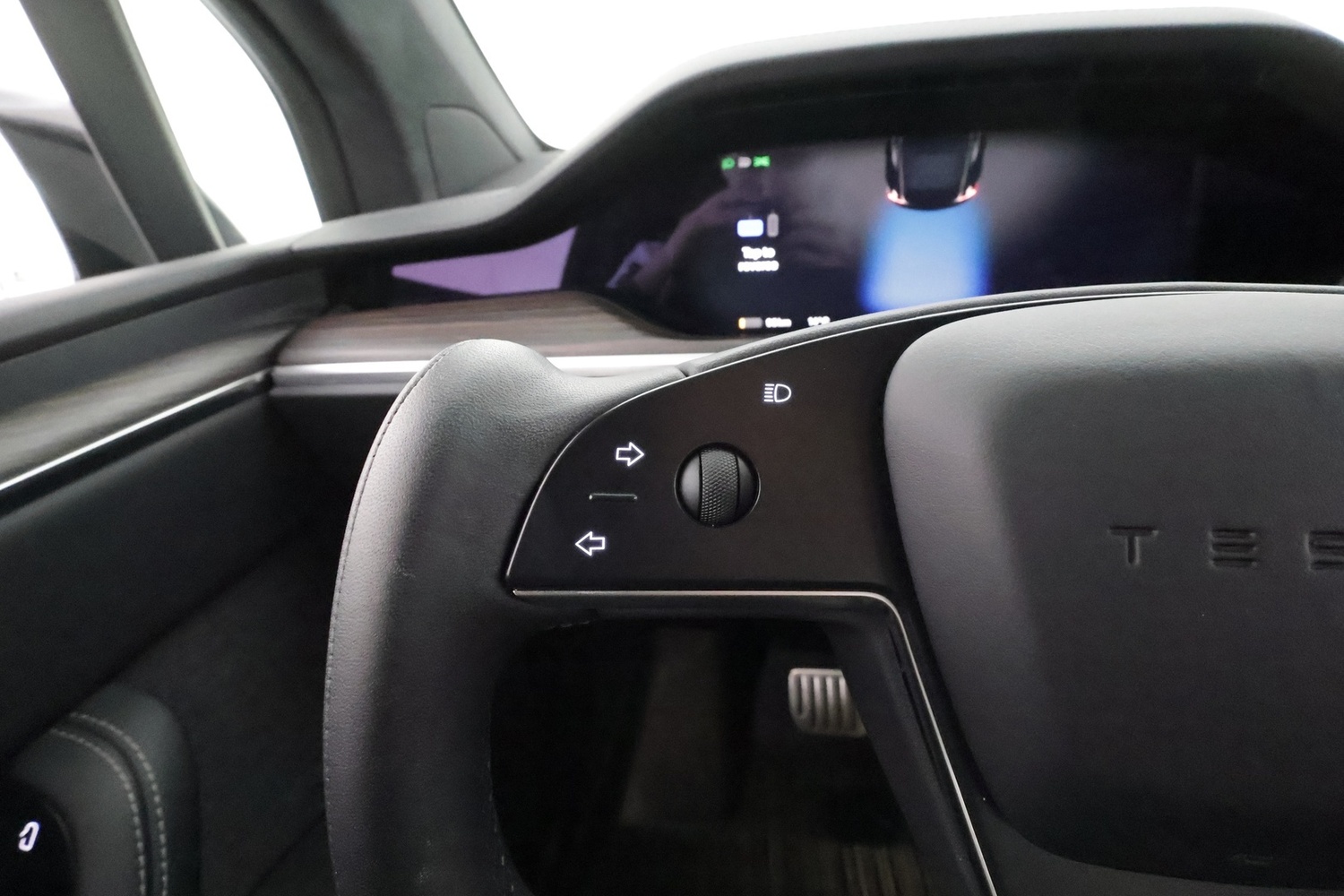 Tesla Model X vaihtoauto