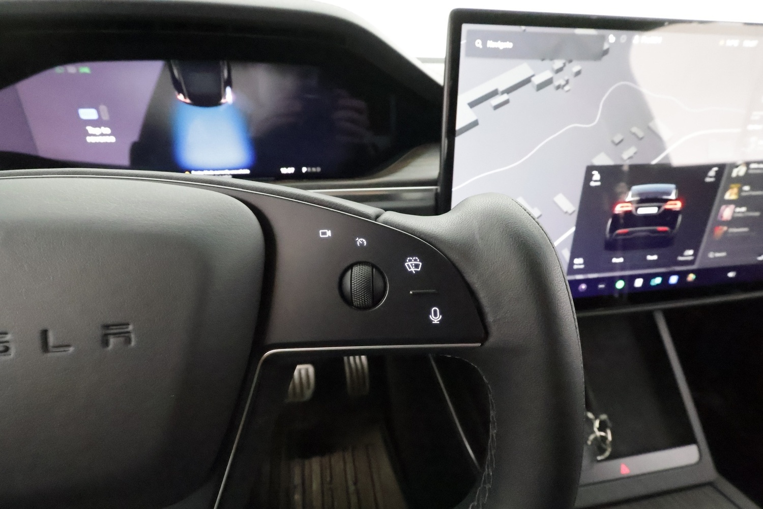 Tesla Model X vaihtoauto