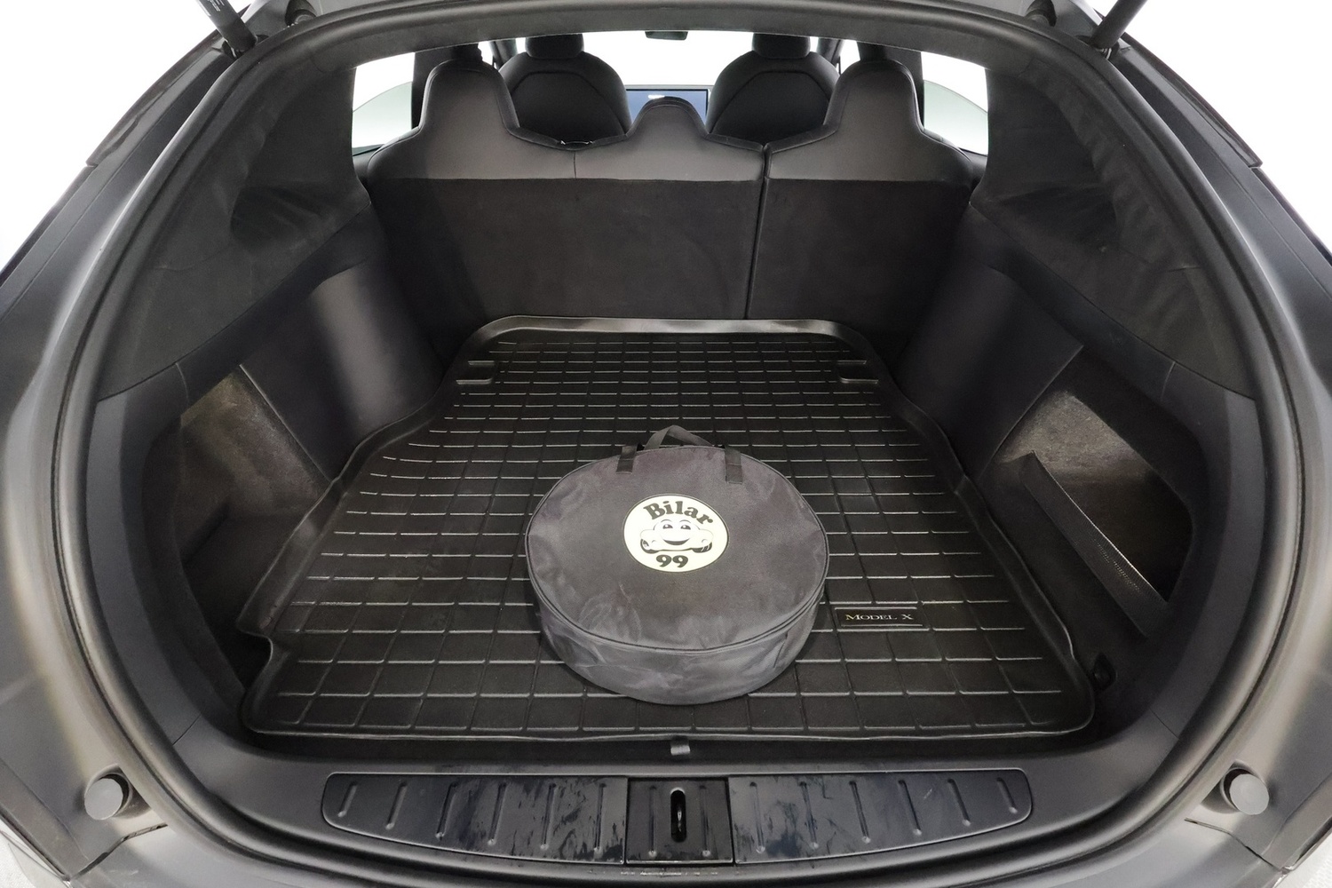 Tesla Model X vaihtoauto