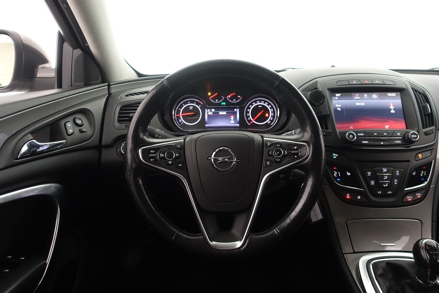 Opel Insignia vaihtoauto