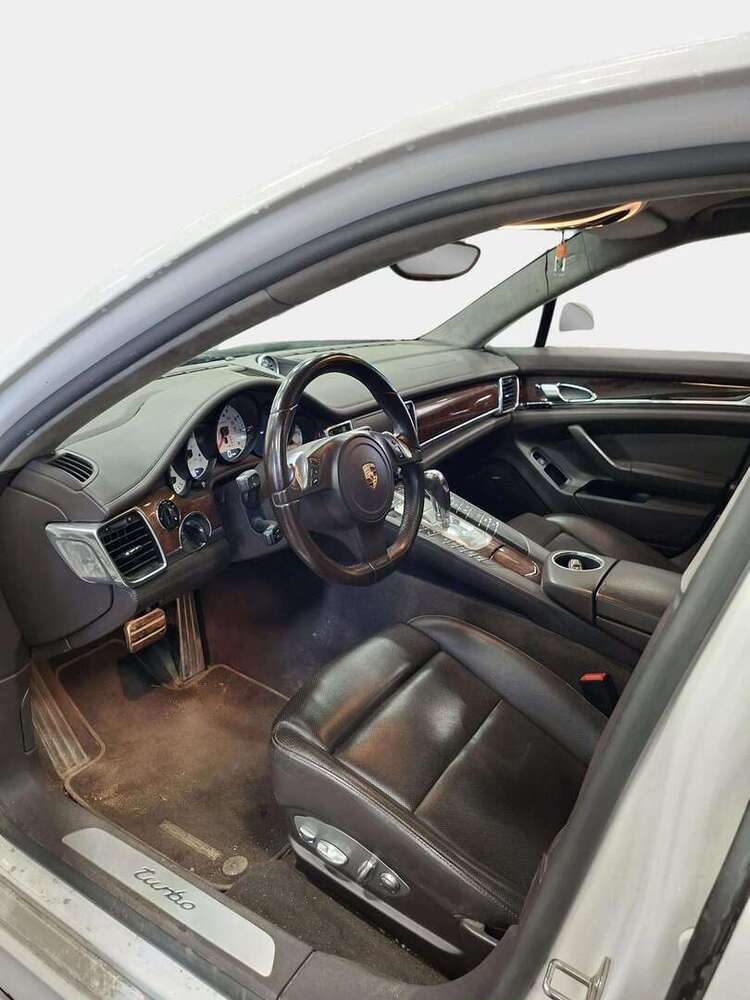 Porsche Panamera vaihtoauto