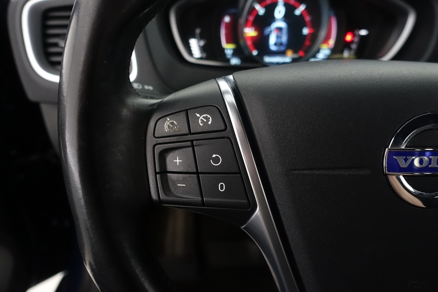 Volvo V40 vaihtoauto