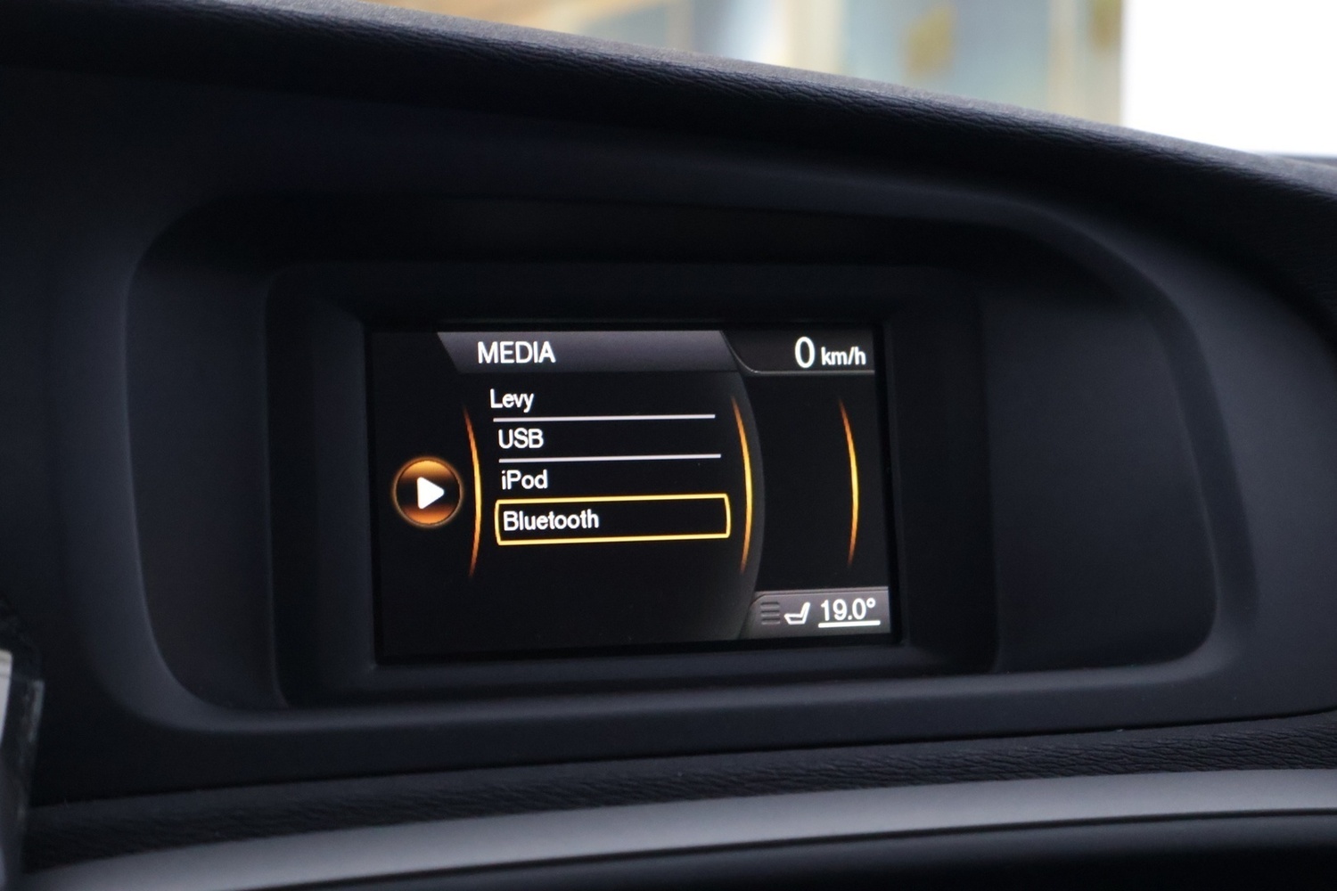 Volvo V40 vaihtoauto