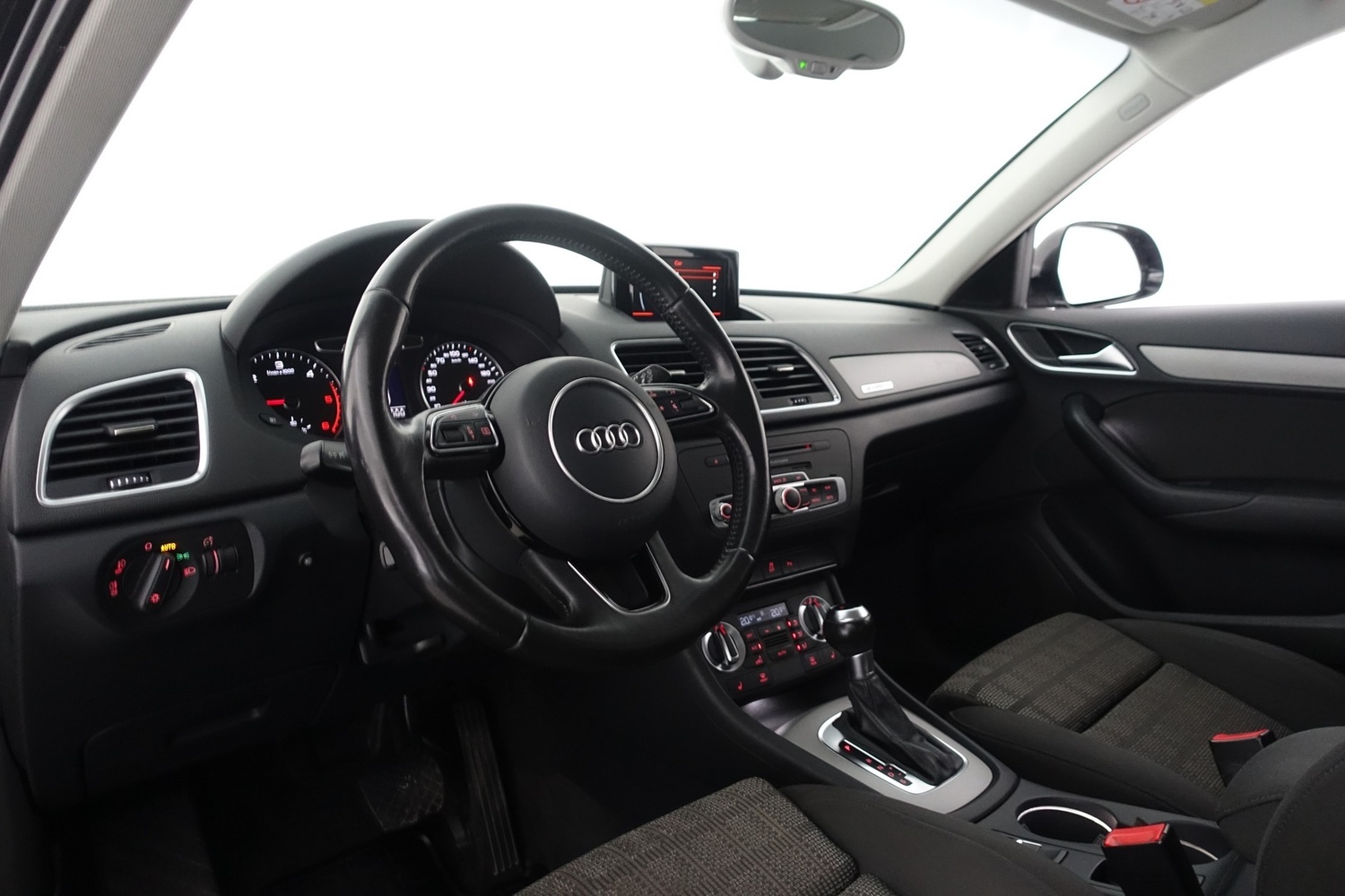 Audi Q3 vaihtoauto