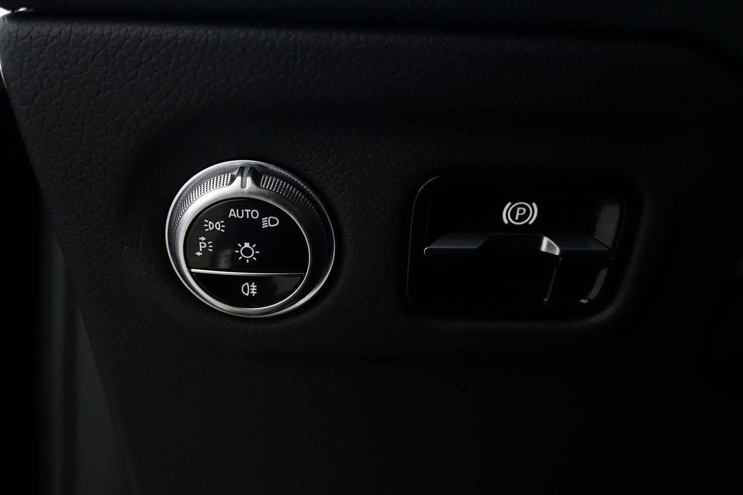 Mercedes-Benz EQS vaihtoauto