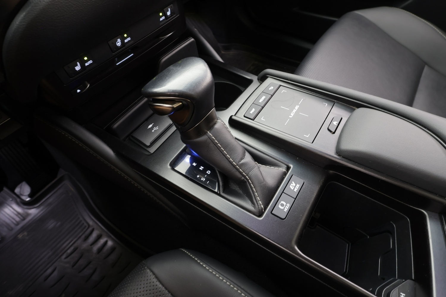 Lexus ES vaihtoauto