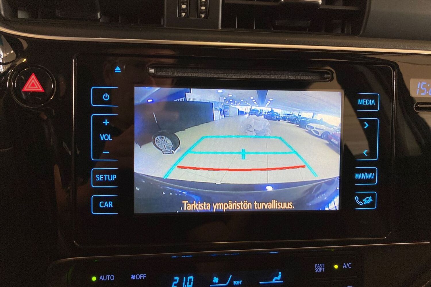 Toyota Auris vaihtoauto