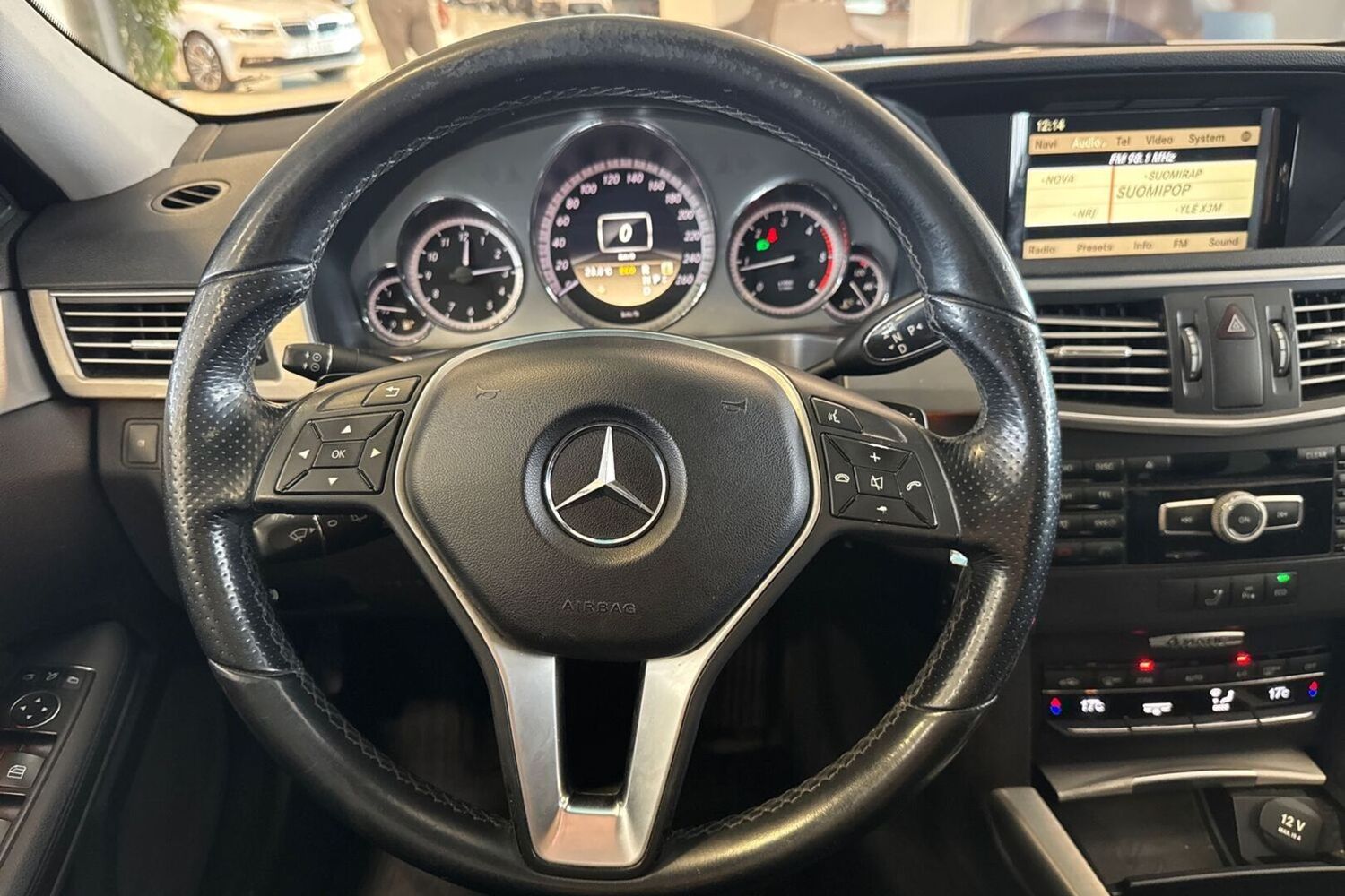 Mercedes-Benz E vaihtoauto