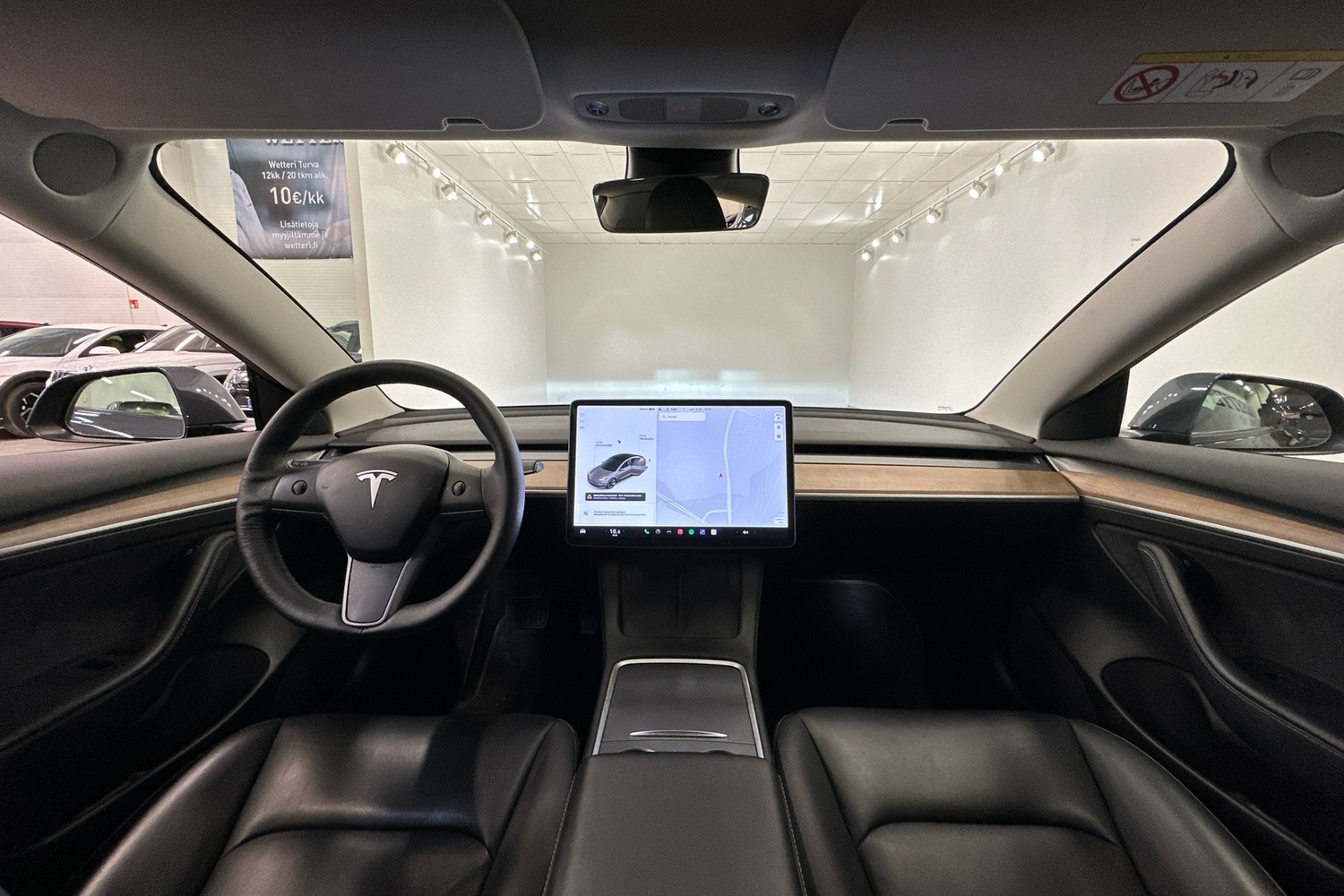 Tesla Model 3 vaihtoauto