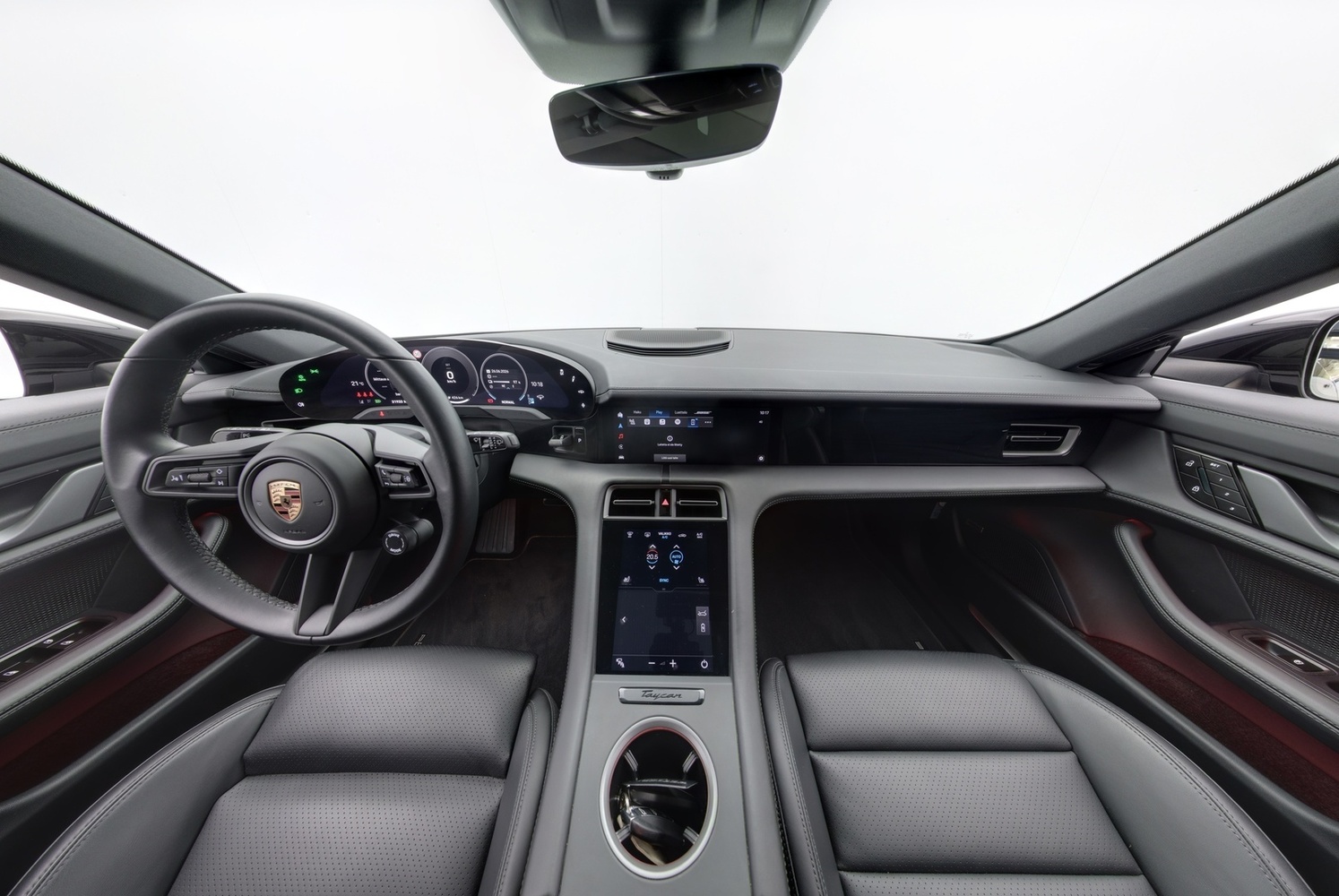 Porsche Taycan vaihtoauto