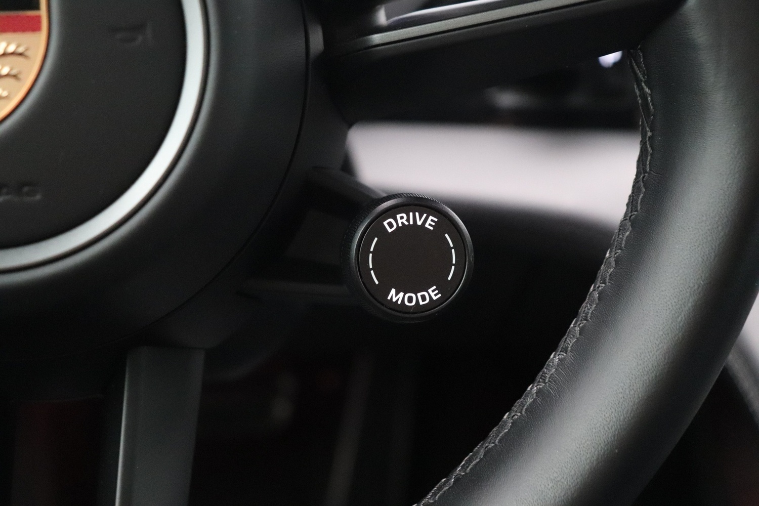 Porsche Taycan vaihtoauto