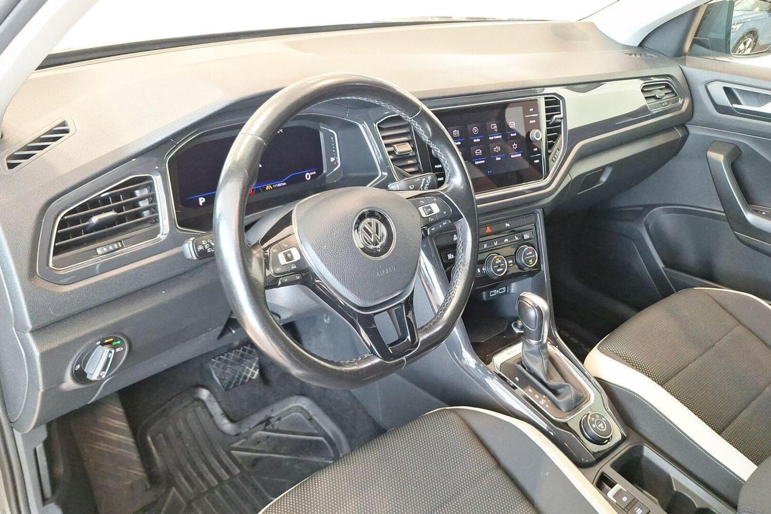 Volkswagen T-Roc vaihtoauto